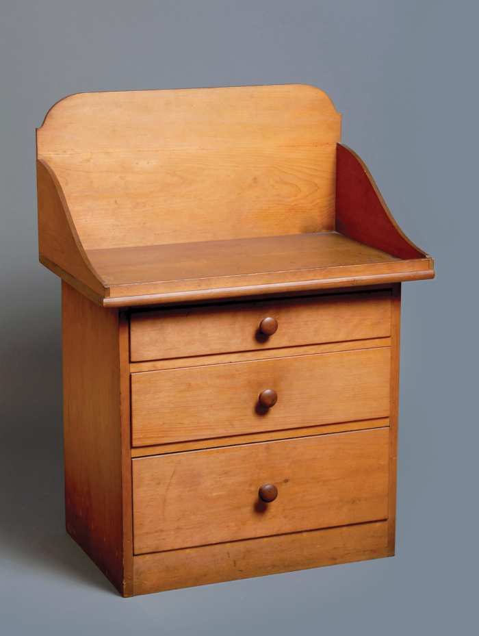 Lot 25: Wash Stand