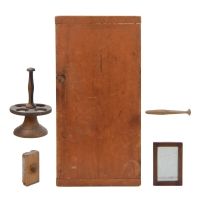 Lot 49: Five Shaker Small Items