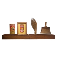 Lot 162: Add-on Tray, Shaker Salt, Brush and Dust Pan