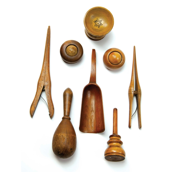 Lot 66: Collection of Small Woodenware