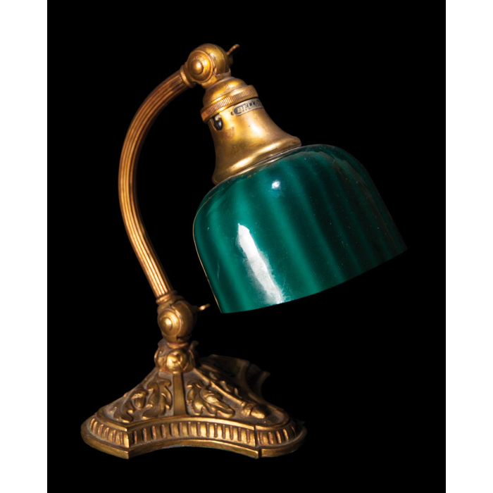 Lot 86: Bellova Desk Lamp
