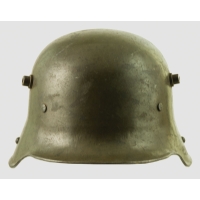 Lot 123: WWI Helmet