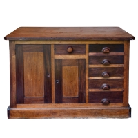 Lot 180: Groveland Tailoring Counter