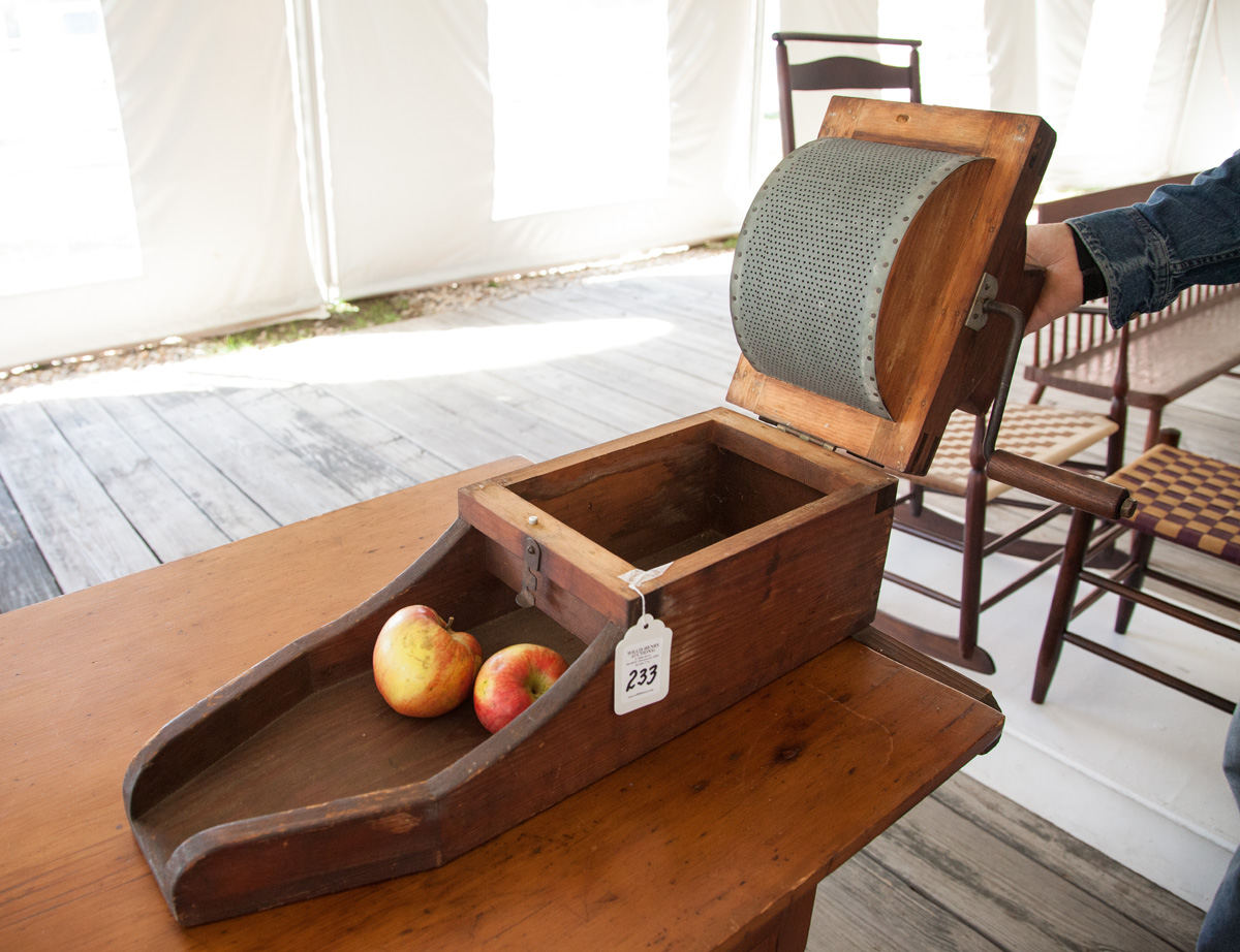 Shaker 2015 - Lot 233 open