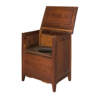 Lot 105: Commode