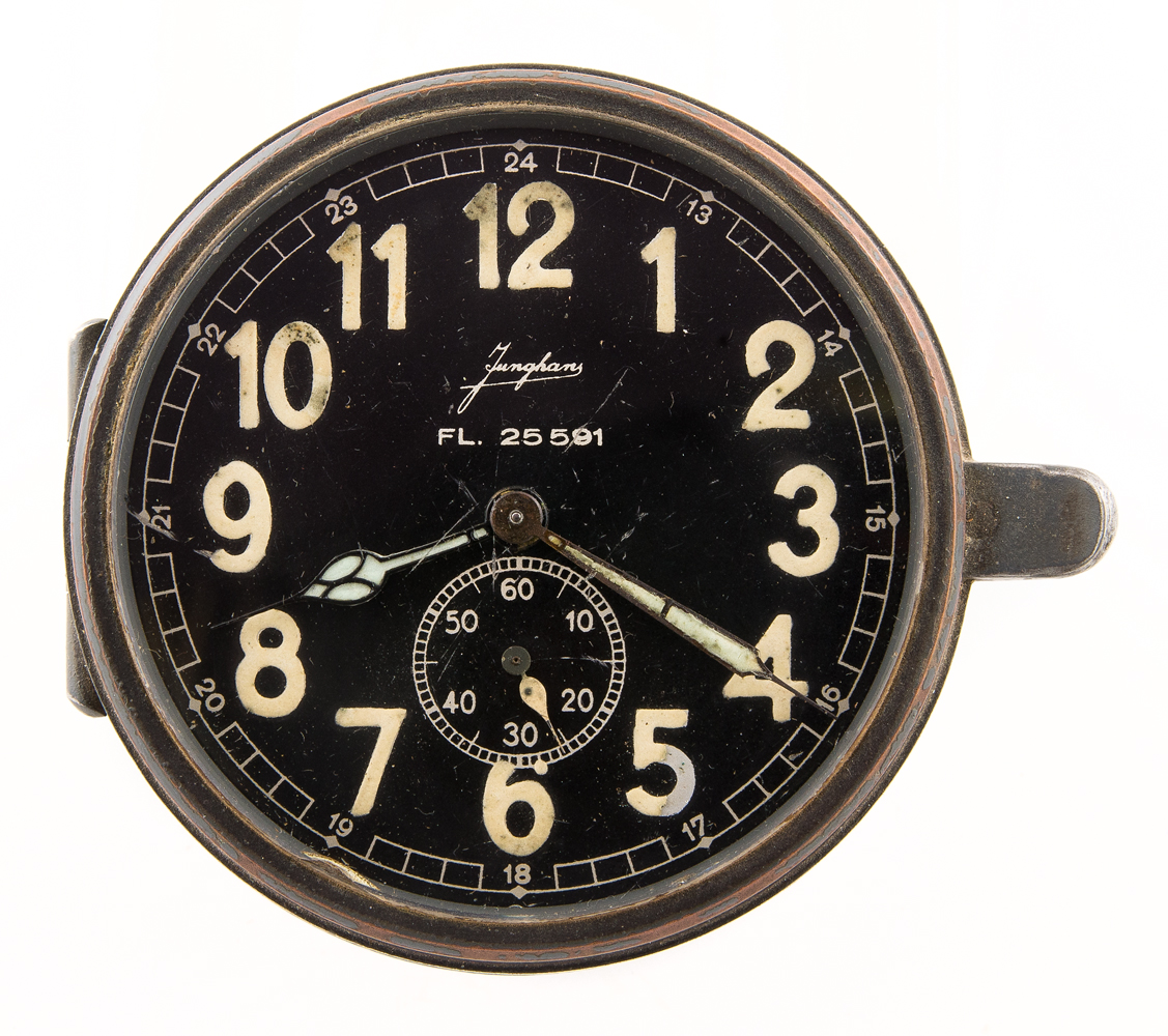Lot 38: Luftwaffe Instrument Panel Clock - Marked "property of Luftwaffe", "Eigentum der Luftwaffe"