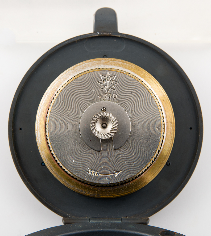 Lot 38: Luftwaffe Instrument Panel Clock - Marked "property of Luftwaffe", "Eigentum der Luftwaffe" - Image 3