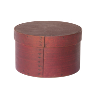 Lot 114: Round Box