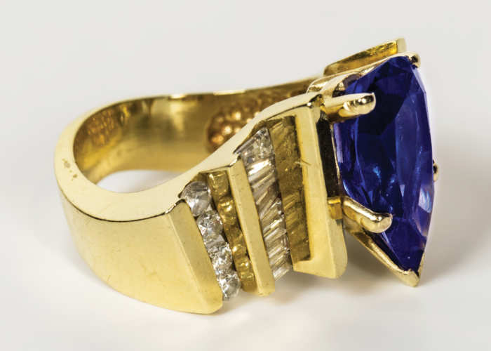 Ladies Tanzanite And Diamond Ring
