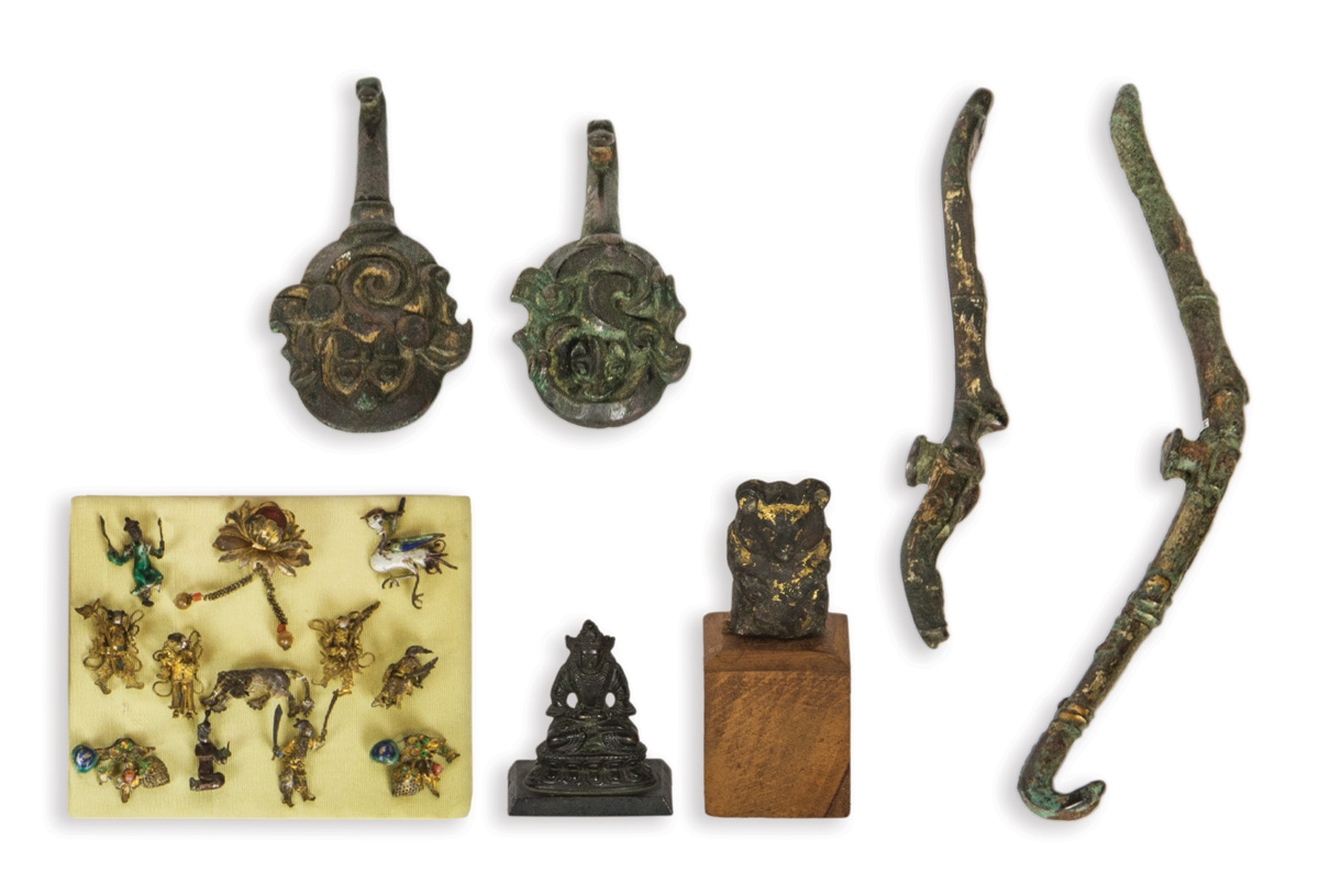 Chinese Bronze Items