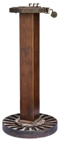 Lot 266: Round 20-Gun Stand